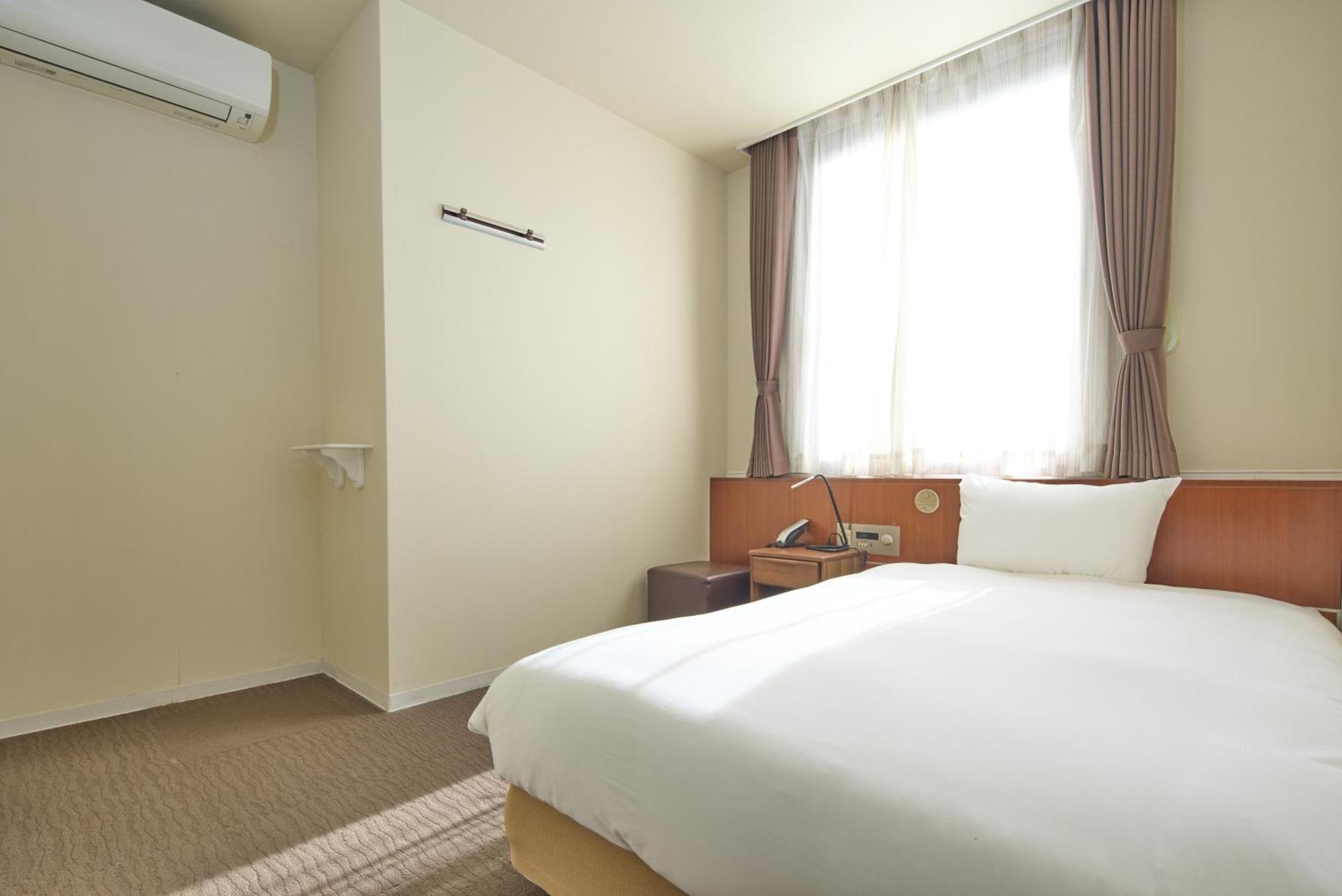 Hotel Tohkai Ацуги Экстерьер фото