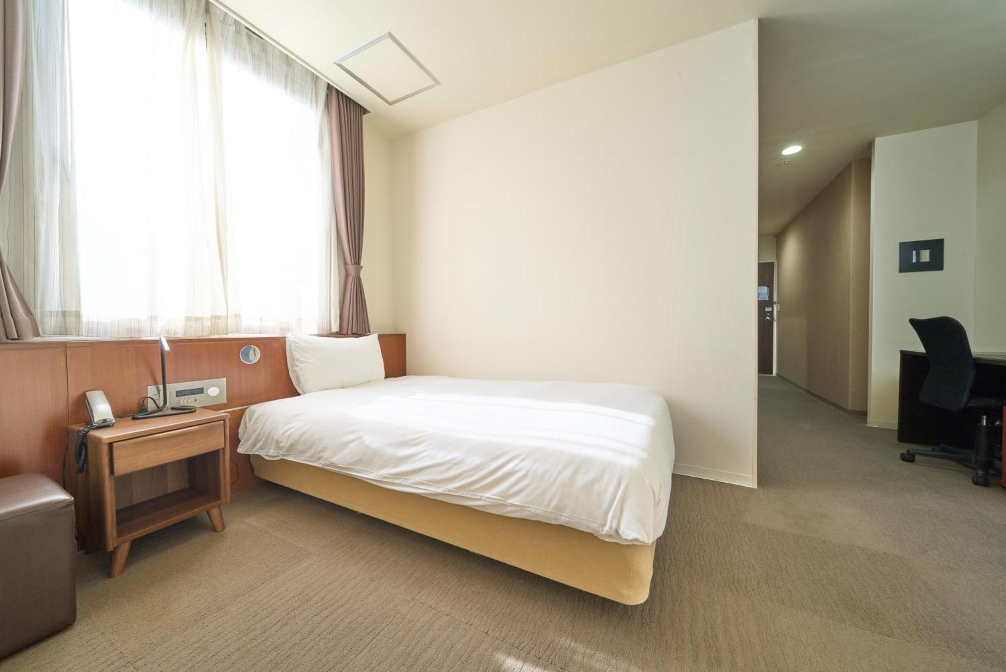 Hotel Tohkai Ацуги Экстерьер фото