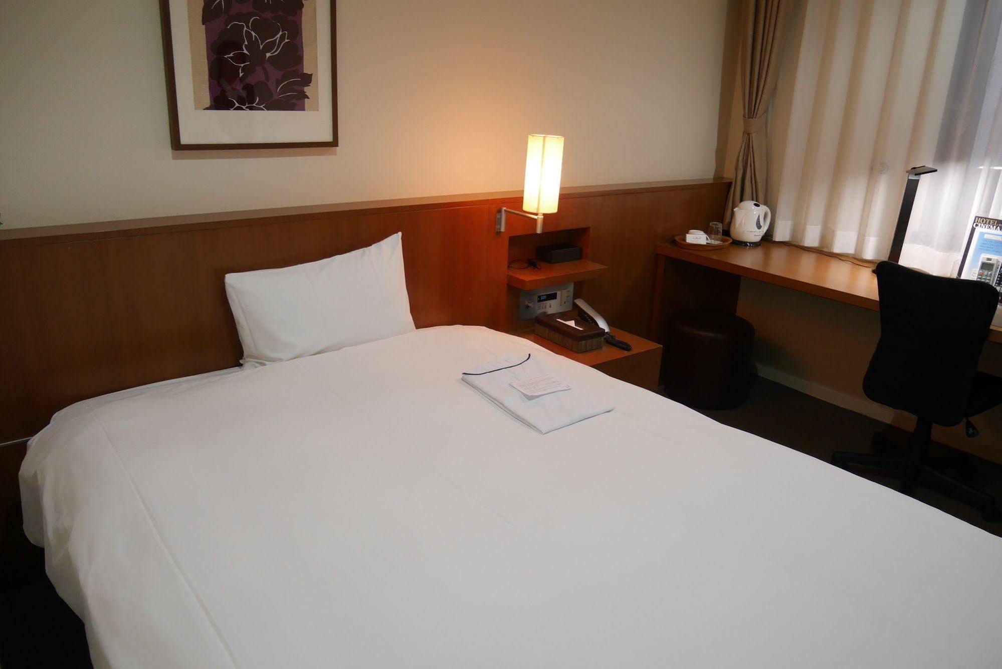Hotel Tohkai Ацуги Экстерьер фото